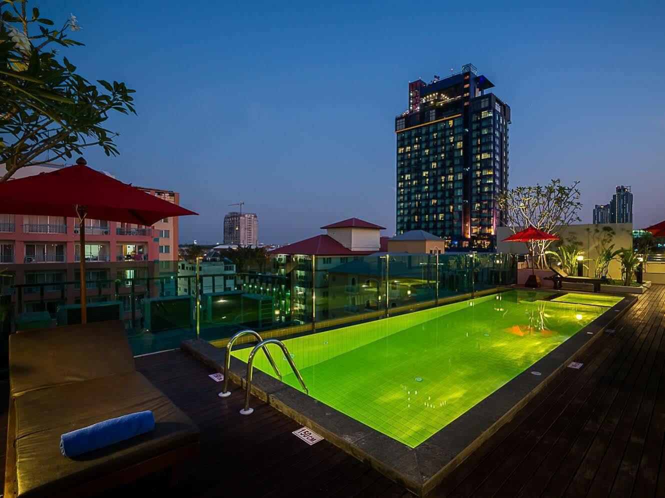 Sunshine Hip Hotel Pattaya Exteriör bild